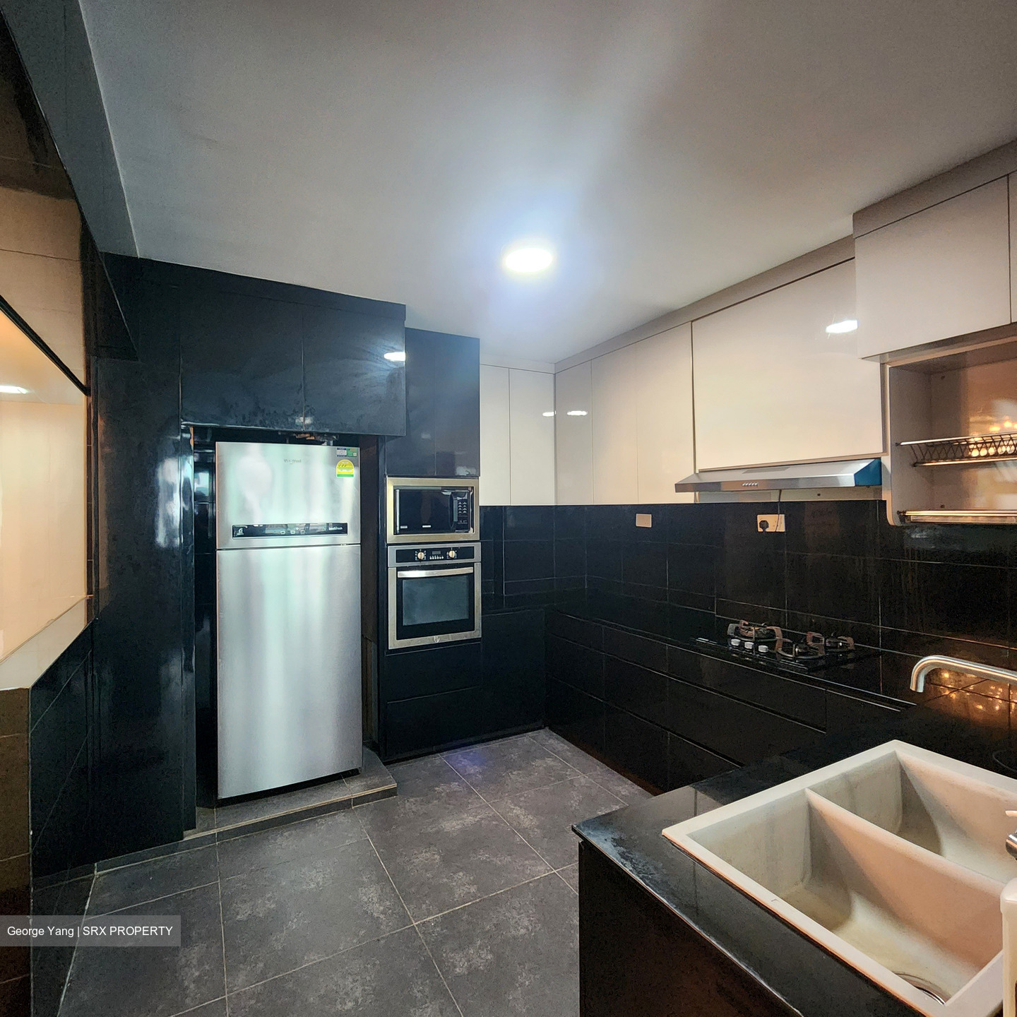 Blk 521 Fragrant Woods (Woodlands), HDB Executive #448485241